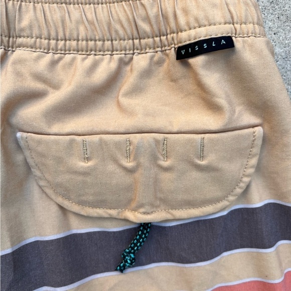 Men's Vissla Board Shorts Multicolor Colorblock M Striped Beach Surf Swim Sun - Picture 8 of 11